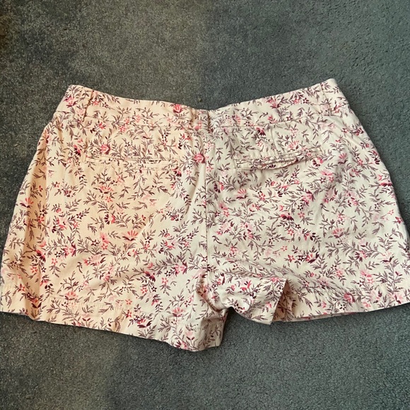 Ann Taylor Loft shorts - Picture 4 of 4